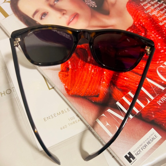 TOM FORD Vintage Tortoiseshell Sunglasses - Picture 11 of 12